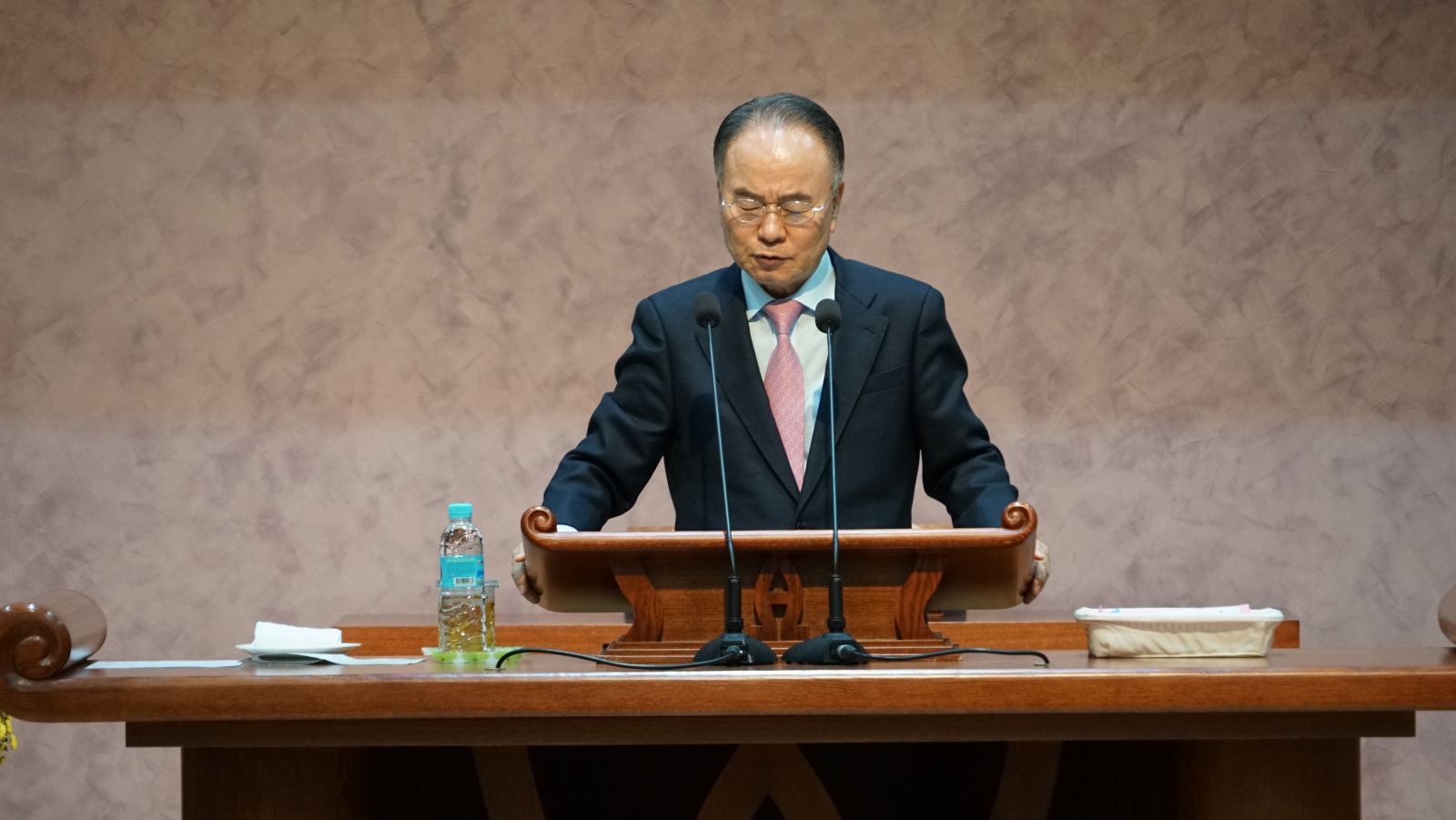 2025.11.10 R2 동래중앙 심령부흥회 1일차 (76).JPG