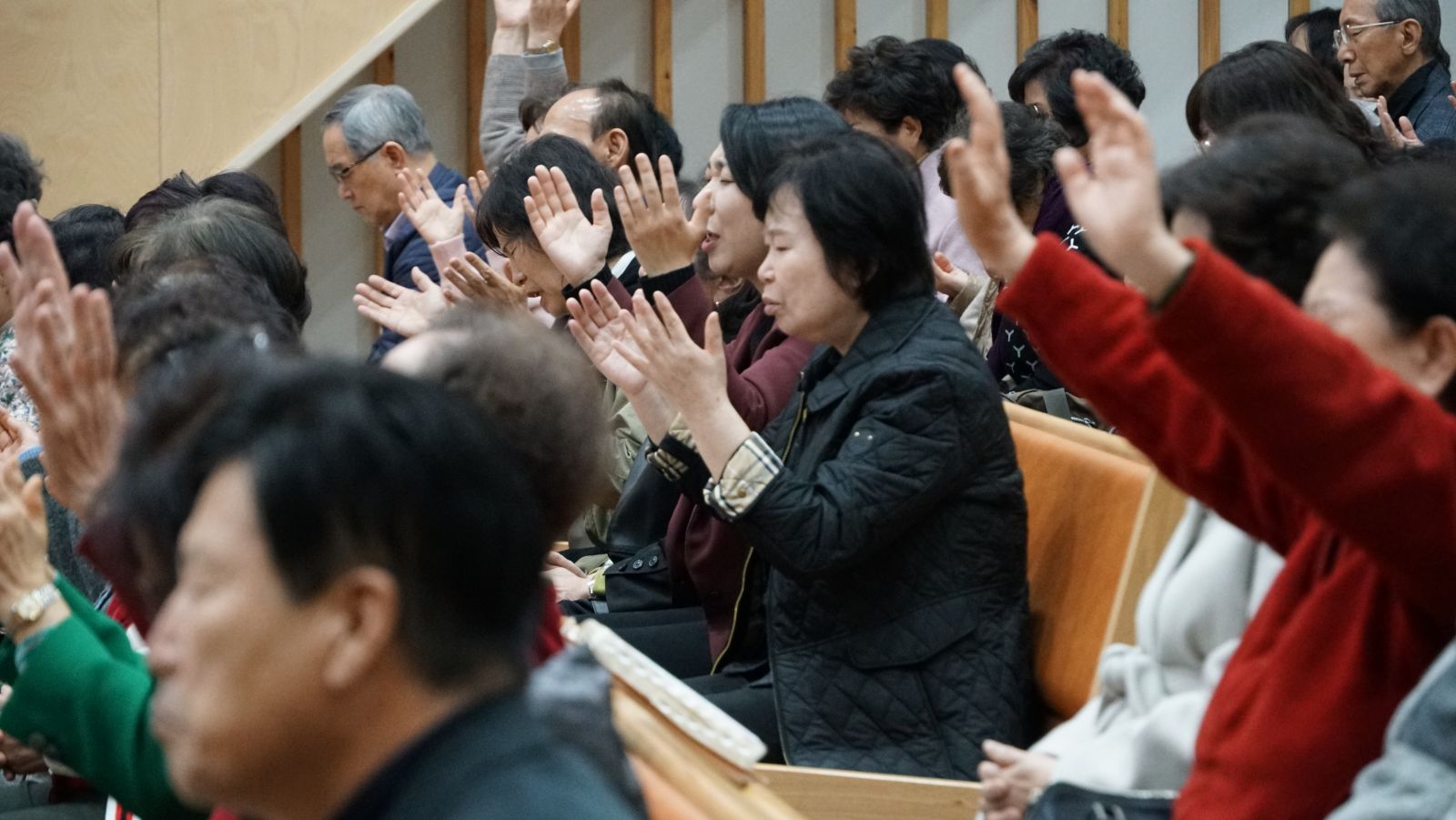 2025.11.11 R2 동래중앙 심령부흥회 2일차 (42).JPG