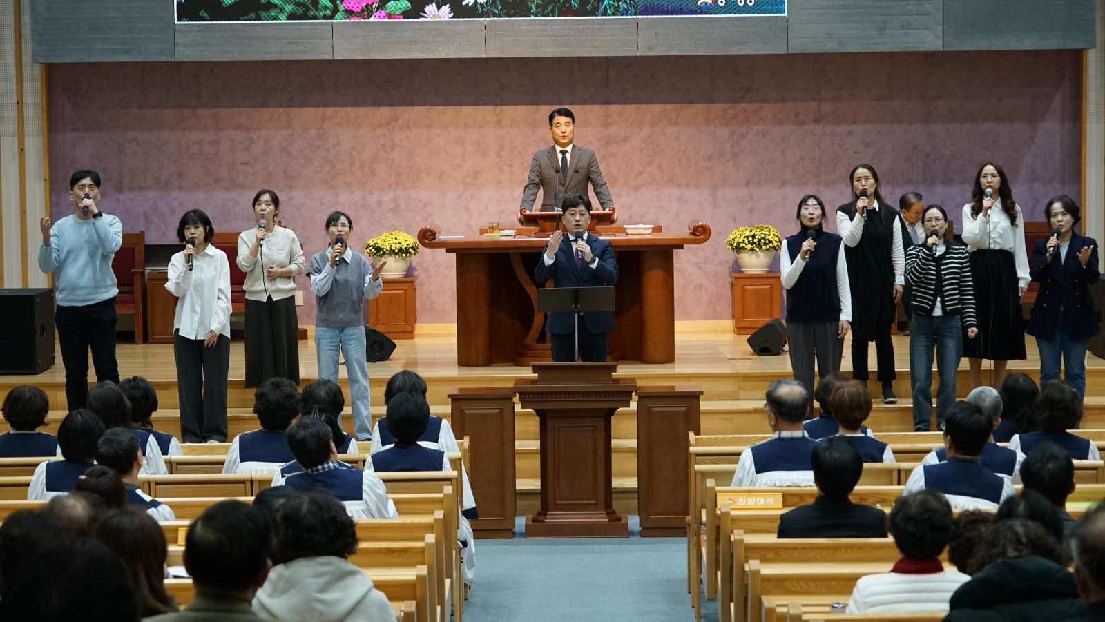 2025.11.11 R2 동래중앙 심령부흥회 2일차 (72).JPG