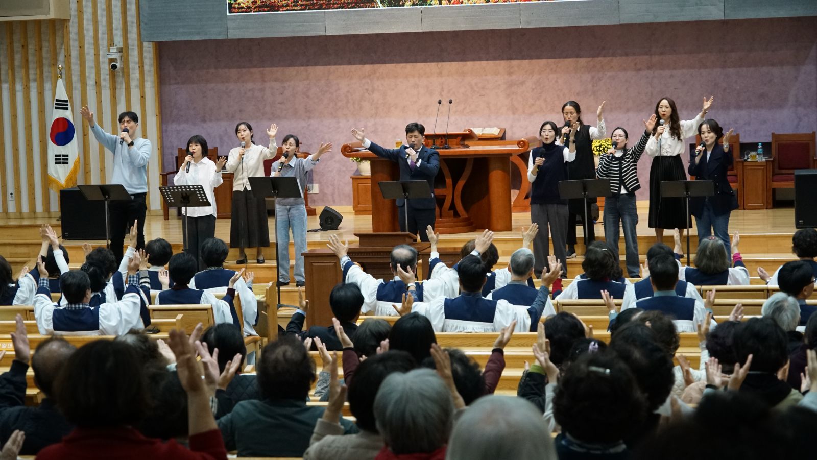 2025.11.11 R2 동래중앙 심령부흥회 2일차 (34).JPG