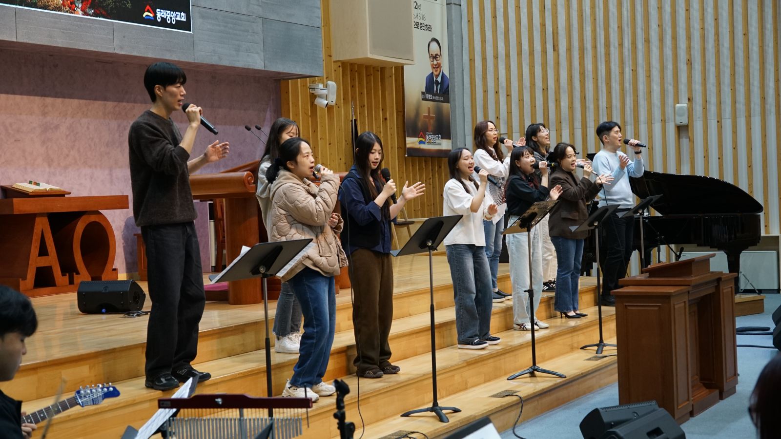 2025.11.12 R2 동래중앙 심령부흥회 3일차 (18).JPG