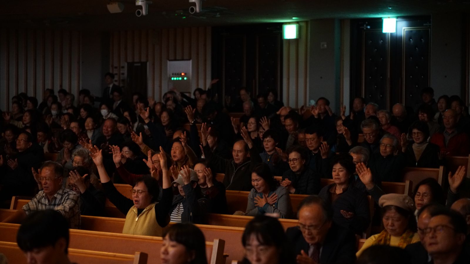 2025.11.12 R2 동래중앙 심령부흥회 3일차 (84).JPG